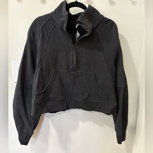 • Lululemon Scuba Half-Zip •